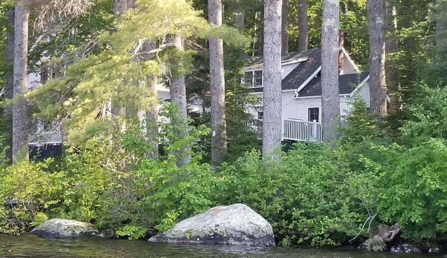 Long Lake family compound sleeps 16