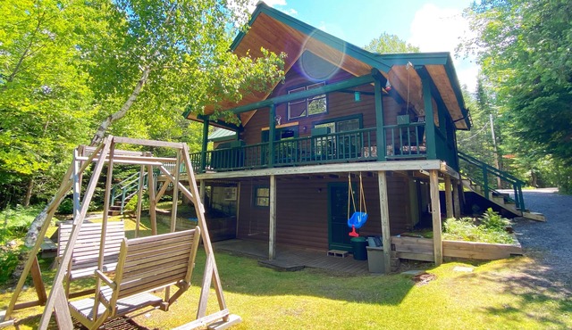 Loon Lake Retreat - Located on Loon Lake, with additional guest cottage for rent as well