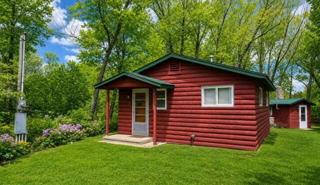 Lovells Riverside Cabin #2 Enjoy the peaceful scenery at Lovells Riverside Cabin #2, featuring a private, screen-in back porch and lovely views of the forest and riverfront.