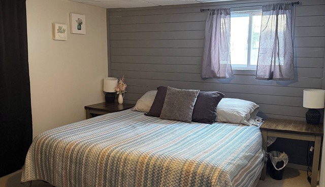 Lovely 2-bedroom home- pet friendly in Vanderbilt