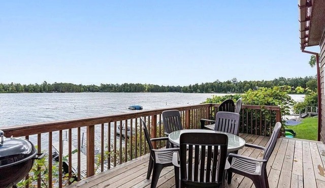 Lovely 3-bedroom cabin with AC in cool Longville