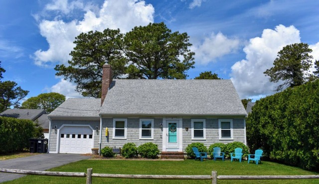 Lovely 4 bedroom, 2 bath home with central air!