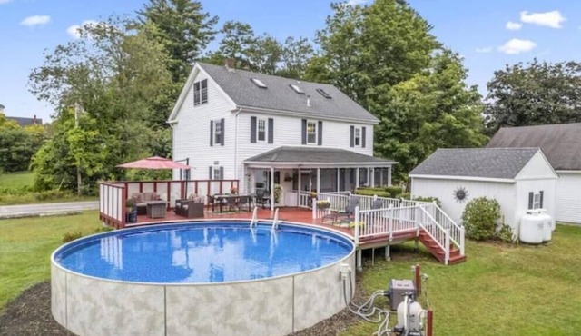 Lovely Home with Pool & Hot Tub