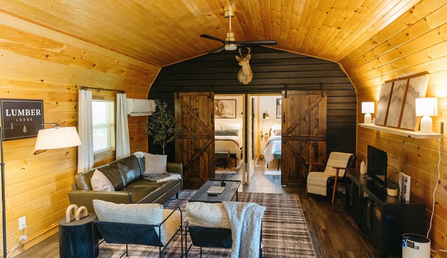 Lumber Lodge RRG - COMFY WOODSY STAY - in RRG/Auxier