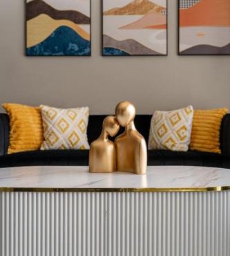 Lux Haven Whitestown