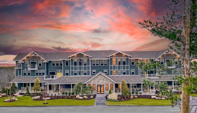 Luxe Comfort, Preserve Views, Unique Experiences