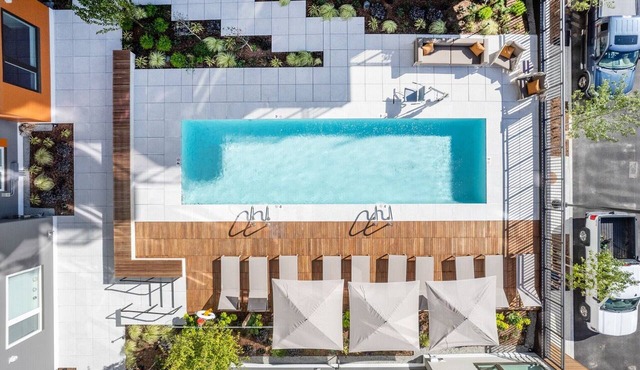 Luxurious 2BR - 2BA Apt at Hyatus