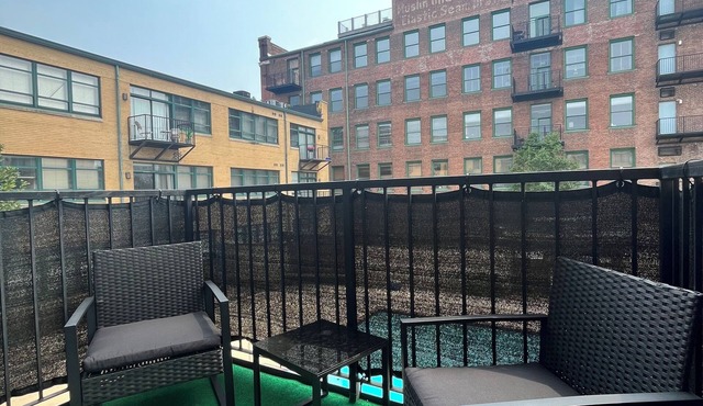 Luxurious Loft in the heart of Downtown STL w/Private Balcony and Pool