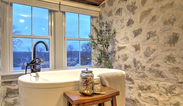 Luxurious, spa-like retreat steps from Main St.