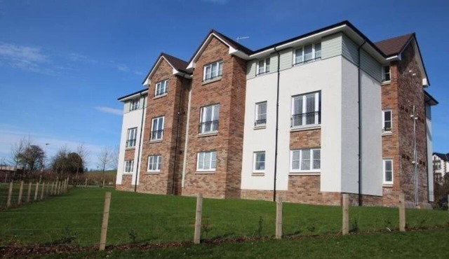 Luxury 2 Bedroom Flat in Quiet Village w/Ensuite