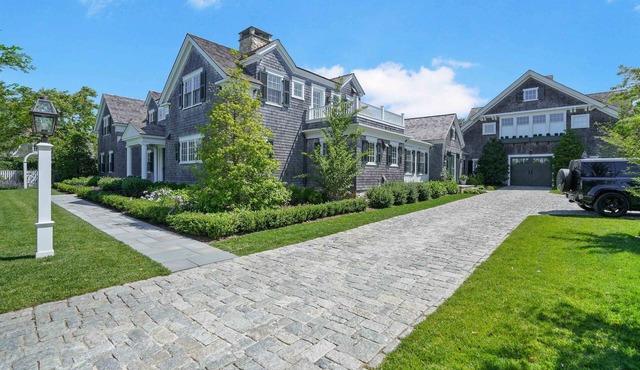 Luxury 3 Field Club Compound with Pool and Barn