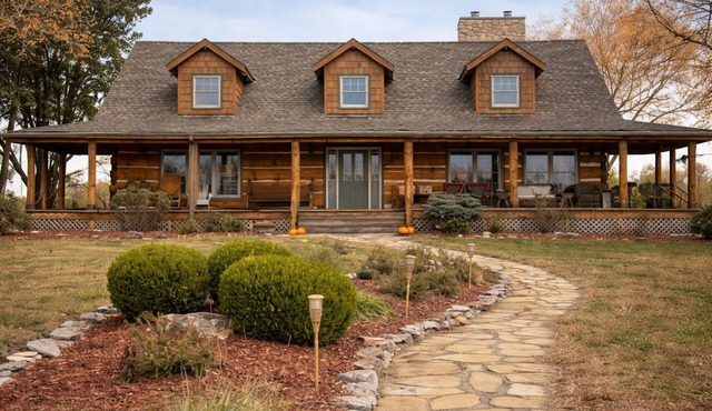 Luxury 5-Bedroom Log Home on 40 Acres