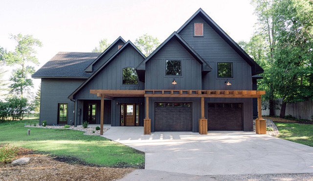 Luxury Brainerd Sandy Beach Lake Cabin - Sleeps up to 17!