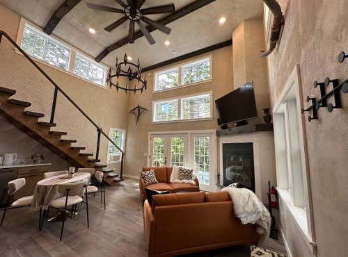 Luxury cabin vc home 2bd 2bath
