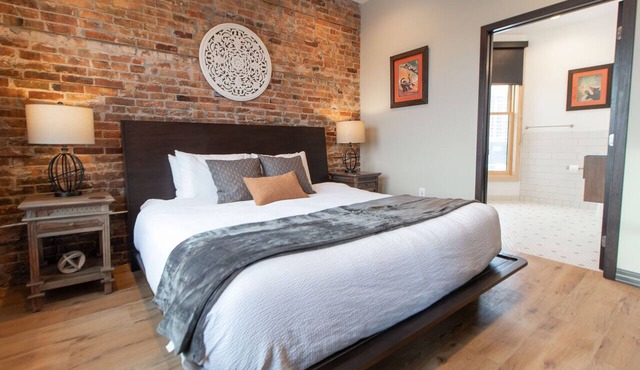 Luxury Craft District Suites | Unit 301