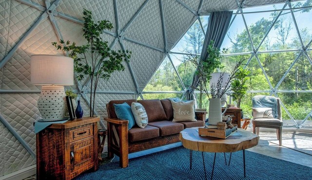 Luxury - Edge of Traverse City - 14