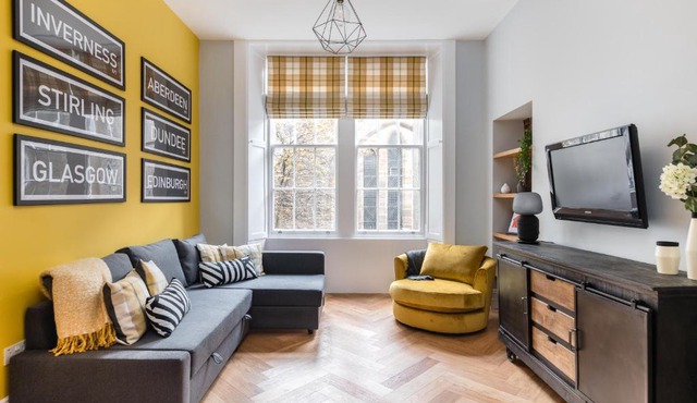 Luxury Royal Mile Retreat