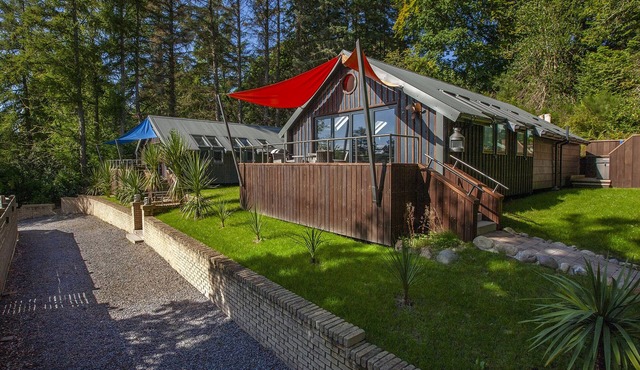 Luxury Self Catering Lodge with Hot Tub - Palms 2, Loch Etive, North Connel