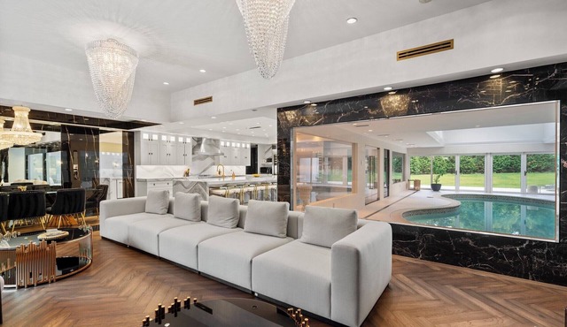 Luxury Villa Heated Indoor Pool