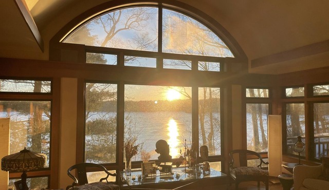 Luxury Waterfront Estate home on pristine lake