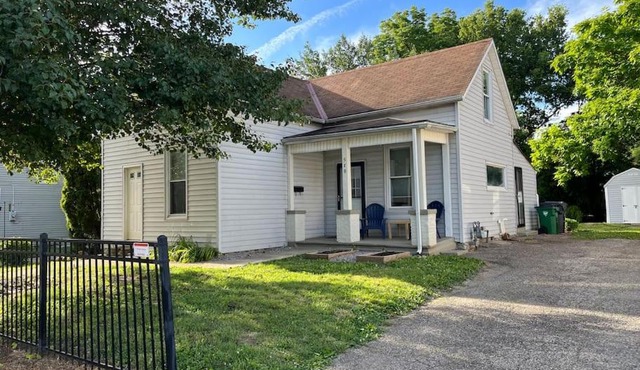 Main, Three Bedroom House in Historic Loveland