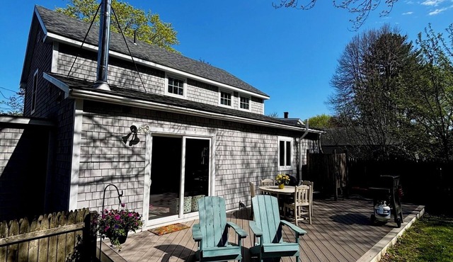 Maine Family Getaway in charming Cape Elizabeth with AC, WiFi, Big Backyard
