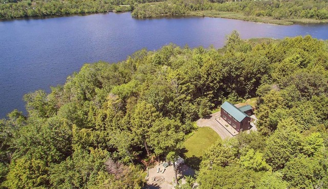 Maine Lakefront 9 Acre Island Getaway -Vehicle Accessible -Rent an Island !