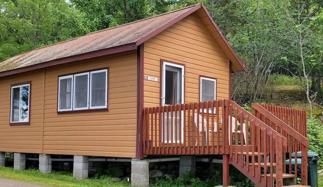 Marina View 1 Bedroom Sunset Cabin