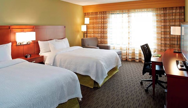 Marriott Ithaca | 2 Queen | Ideal for University Visits, Indoor Pool | 2 Units in Ithaca