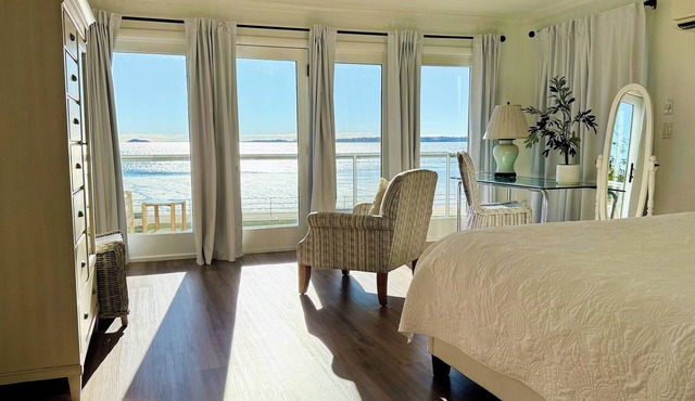 Master Suite with magnificent views of the ocean