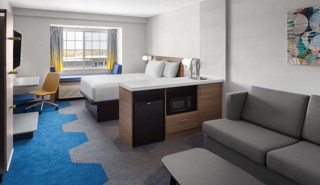 Microtel Inn & Suites by Wyndham Rapid City