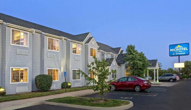 Microtel Inn & Suites by Wyndham Mason