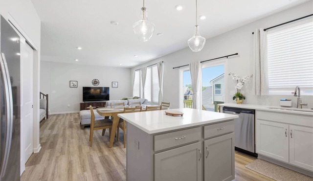 Midway Bloom - Brand-new Home!