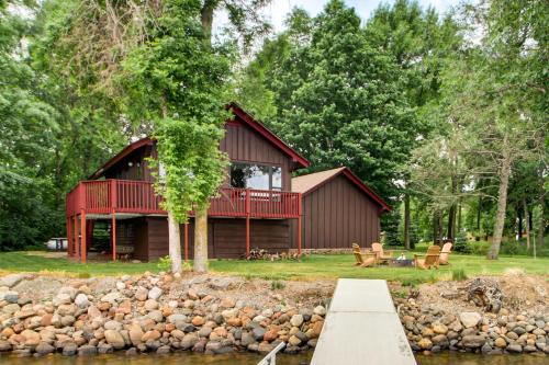 Mille Lacs Lake Cabin: Private Dock, Deck & Grill