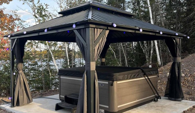 Minocqua Retreat | Lake Views, Hot Tub & Games