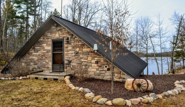 Mitten Lake Hideaway