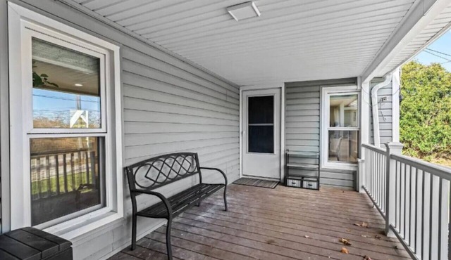 Modern 1 Bedroom Lower-Level Apartment in Plymouth