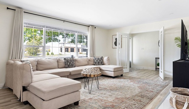 Modern 3BR | Game Room | Yard | W/D | Coffee Bar!