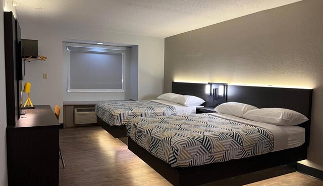 Modern, Budget-friendly Stay w/Clean Modern Design Near Indianapolis Zoo