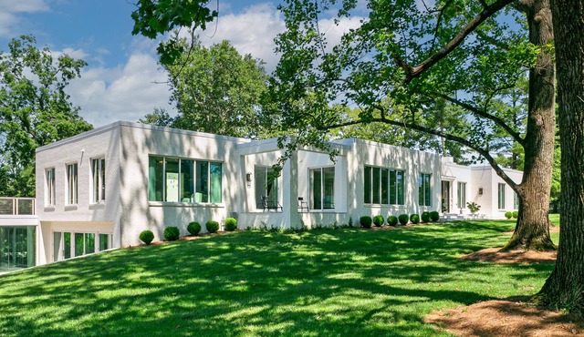 Modern Car Collector Dream Home in Exclusive Louisville Location