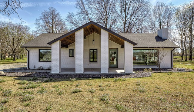Modern Farmhouse I Quite Escape w/Vibrant Kitchen