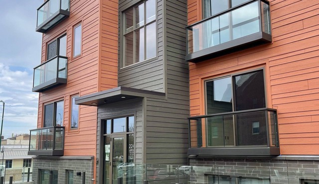 Modern State- Brand New Downtown TC Condo