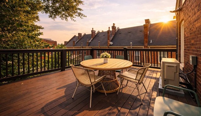 Modern stay close to UofL & downtown Louisville!