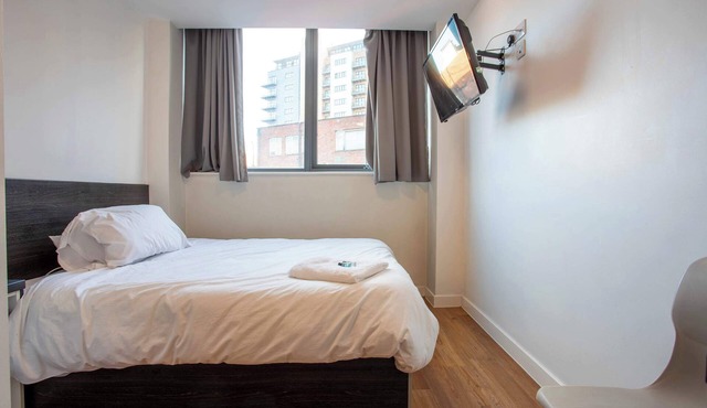Modern Studio Apartment in Central Newcastle