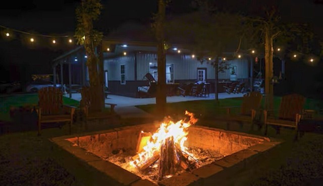 "Monty's Pad" Lakeside Comfort @ Rough River