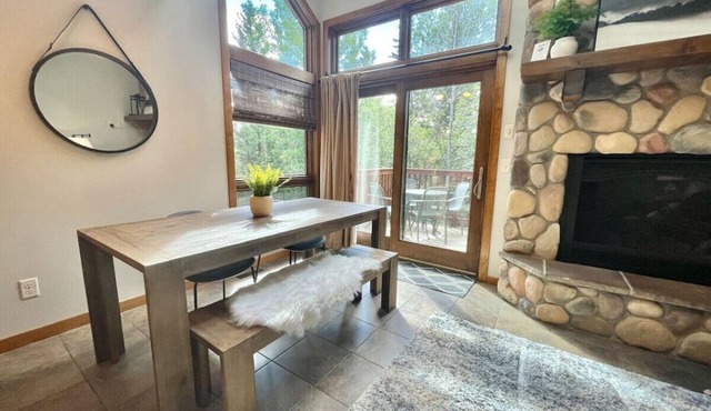 Moose Mountain Escape | Ski-In/Ski-Out | Hot Tub