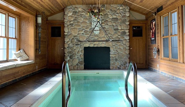Most Unique Cabin Rental in Wisconsin With Hot Tub
