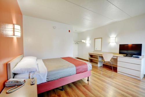 Motel 6-Seekonk, MA - Providence East