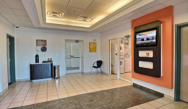 Motel 6 Tewksbury, MA - Boston