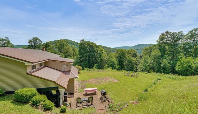Mountain Retreat Near Cherry Springs w/Game Room